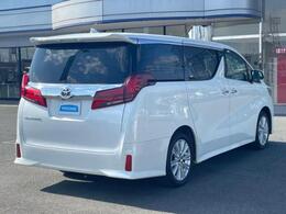 全国に店舗を展開しているのでどこでもお取り寄せが可能です！この車が気になるけど遠方だから・・・と諦める必要はありません！※別途陸送費が必要です。