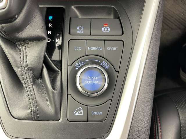 【運転席操作部】快適なドライブを楽しむための機能が装備されています！運転席から触れるので、使いやすいです！除菌プランいれていただくと、さらに清潔で安心していただけます！