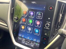 【メーカー純正ナビ】インテリアに溶け込むスタイリッシュな「専用設計」メーカーナビを装備♪視認性や操作性など基本性能にも優れ、より上質なカーライフをお楽しみいただけます。