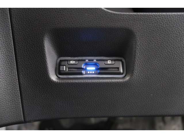 ◆◆ETC付！高速道路の料金所はキャッシュレスで通過です！サービスエリア等にあるスマートインターの出入りも利用可能でとっても便利☆ご納車後すぐにお使い頂けるようセットアップしてのお渡しとなります。