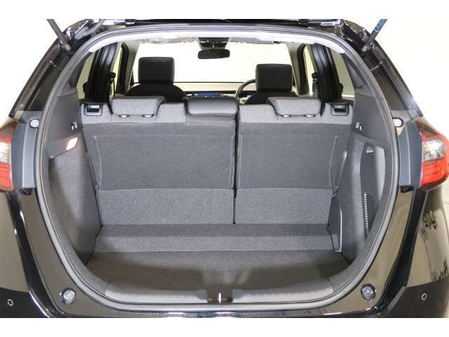 開口部が広くて荷物の積み込みも楽に出来ますね！