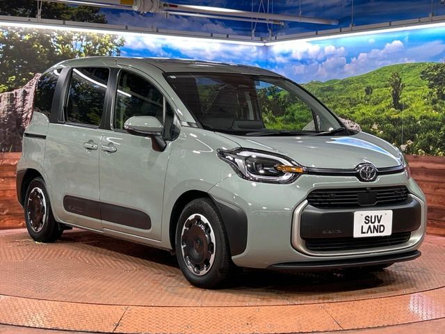 大好評のボディコーティング「弾スプラッシュコート」もご納車までに施工可能。通常のガラスコートと異なる、耐久年数6年の無機質ガラスコーティングが、ボディをキレイな状態に保ってくれます。