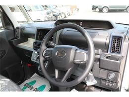 当社のお車は走行管理システムでのチェックから機関系システムのチェック、事故査定まで、受け入れ検査は入念に実施しております！