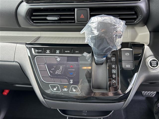 店舗にて現車の確認もいただけますので、お電話で在庫のご確認の上是非ご来店くださいませ！！！