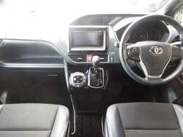 ご納車後も安心なプレミアム保証をご提案いたします。ナビや電装品、エアコンなども含めた600項目の充実した保証内容と安心のロードサービス付帯でサポートいたします。詳細はお尋ねください。