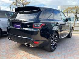 L494 RANGE ROVER SPORT　サントリーニブラック　直列6気筒ディーゼルターボ マイルドハイブリッド ZF8AT　エアーサスペンション　275/45R21　エクステンテッドレザーアップグレード 4ZONEエアコン　シートクーラー