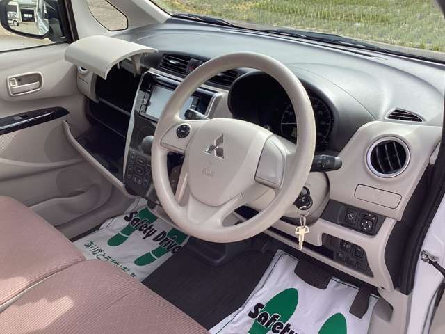 室内には小物入れがたくさん