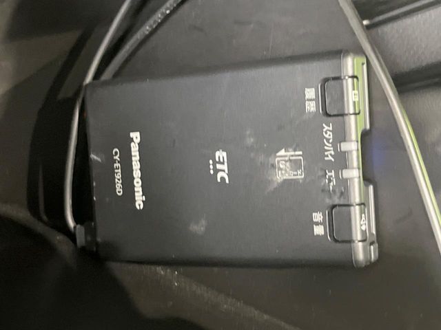 【ETC】高速道路の料金所をストレスなく通過！話題のスポットやサービスエリアに多い「スマートIC」利用時は必須のアイテムです。当店でセットアップを実施、ご納車当日からすぐにご利用いただけます！
