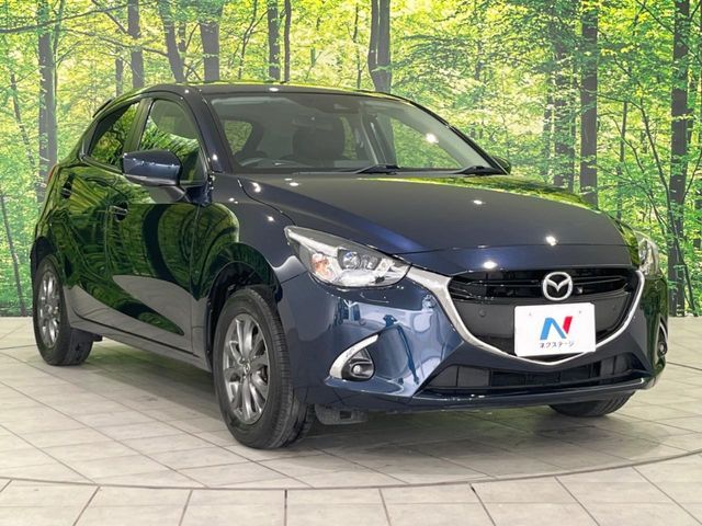 大好評のボディコーティング「弾スプラッシュコート」もご納車までに施工可能。通常のガラスコートと異なる、耐久年数6年の無機質ガラスコーティングが、ボディをキレイな状態に保ってくれます。