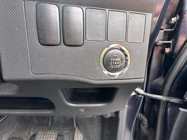 アフターサービスにも力を入れております！修理・車検なども対応させていただいてます。