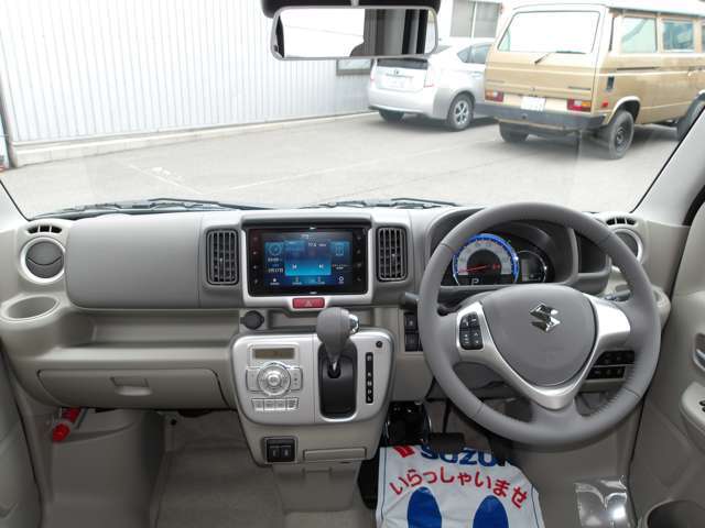 大切なお買い物ですから、是非納得のいくまで見比べてみる事をオススメします。車の状態や、保証の有無。購入後のアフターに至るまでなんなりとご相談下さい。無料通話(携帯可)0078-6002-682813