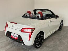 お客様にぴったりなおクルマをお選びいただけますように様々な展示車をご用意致しております！ダイハツの軽自動車だけではなく、他メーカー車やコンパクトカー・ミニバンなども数多く取り揃えております！