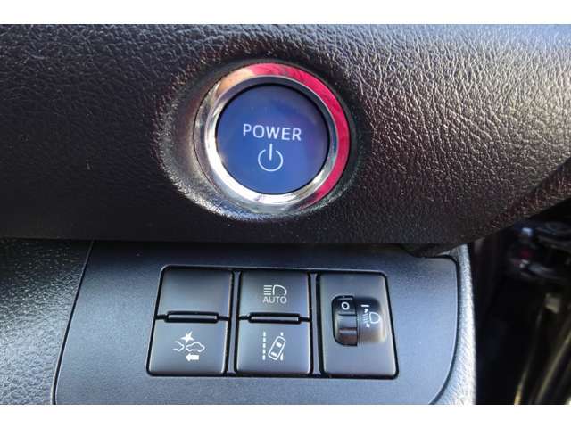 安心安全なトヨタセーフティーセンスを搭載！！