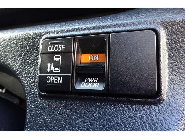 便利なパワースライドドア付きです！！