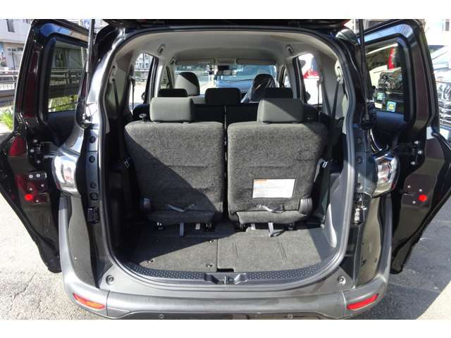 荷室は使用感無く良好です！！