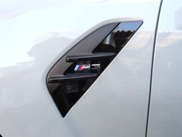 法定整備付ドイツ本社と同様の教育・訓練を受けたBMW専門のメカニックが、100項目にも上るポイントを徹底的にチェック。BPS世田谷03-5450-5547