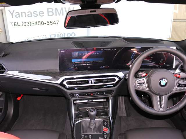 ドライバー側に少し傾けられたインパネ。航空機のコクピットのようなデザインと夜間照明はBMWの伝統のカタチです。BPS世田谷03-5450-5547