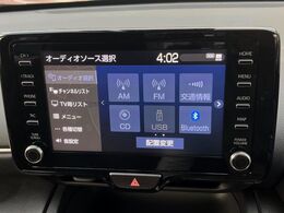 【ディスプレイオーディオ】お持ちのスマホやMP3プレイヤーとの無線接続で音楽再生が可能！コードで繋ぐわずらわしさも無く、手軽にお気に入りの音楽を楽しめます。