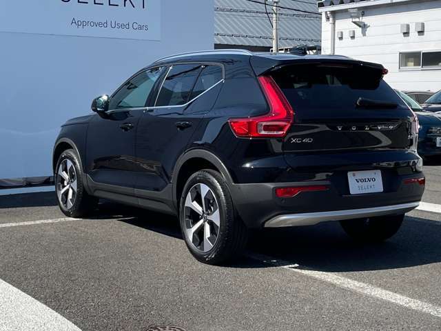 正規ディーラーならではの専門サービススタッフに専用テスター。ご納車前の点検整備から、アフターサービスまで、お任せください。