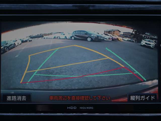 【地デジ視聴可能】純正HDDナビ搭載ですので道に迷うことなく楽しくドライブ！DVD再生やBluetoot接続も可能☆