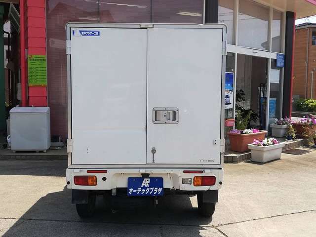 ダイハツ ハイゼットトラック  冷蔵冷凍車 スタンダードSAIIIt 3方開 4WD 入庫いたしました ぜひお問い合わせ下さい