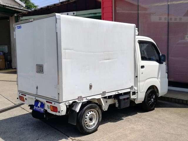店舗とは別所にて保管してある場合がございますので、ご来店・現車確認される際は在庫確認と合わせまして事前にご連絡・ご確認下さい。店舗直通電話番号:0297-58-6129