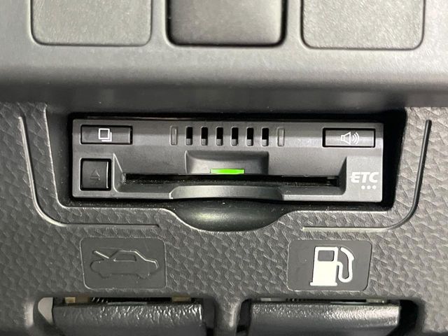 【ETC】高速道路の料金所をストレスなく通過！話題のスポットやサービスエリアに多い「スマートIC」利用時は必須のアイテムです。当店でセットアップを実施、ご納車当日からすぐにご利用いただけます！