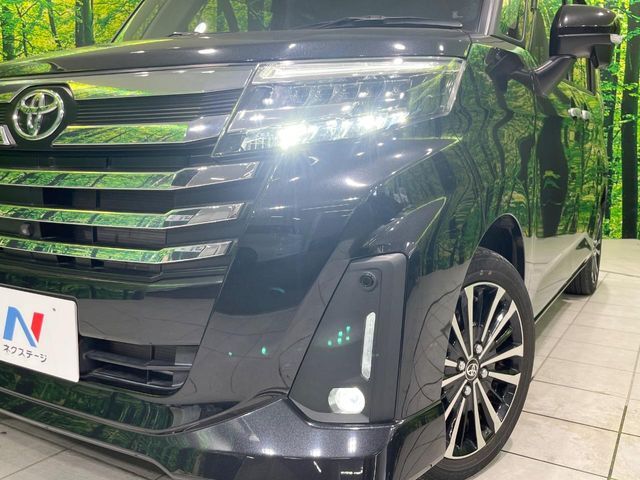 【LEDヘッドライト】悪天候や夜間走行時も良好な視界を確保し安心して運転できる高輝度LEDヘッドライトを装備！点灯速度が早く、消費電力も抑えられています。