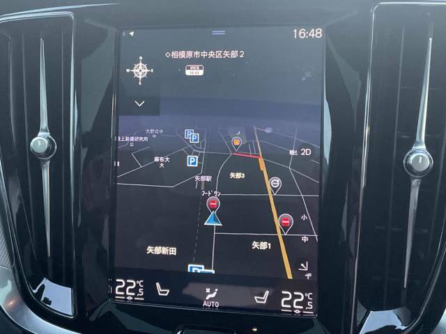 【9インチタッチスクリーン純正HDDナビ】「Apple　Car　Play」「Android　Auto」対応のボルボ先進ナビゲーション「SENSUS」。最新地図データへ無料更新してお渡しします。