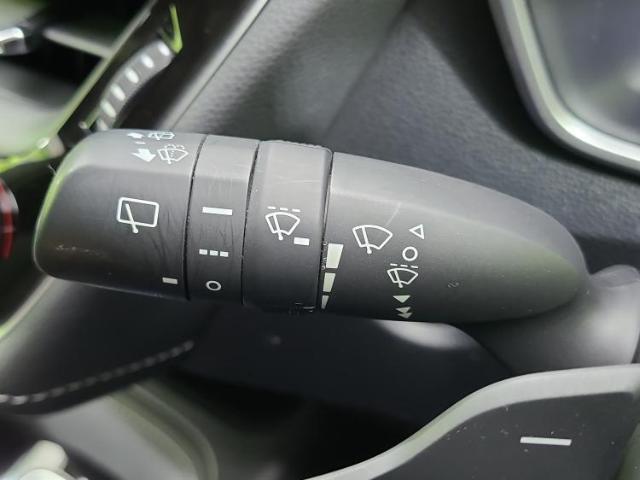 こちらのお車はいかがでしょうか？少しでも気になっていただけましたら是非お問い合わせください！さらにお車の詳細をお送りいたします！