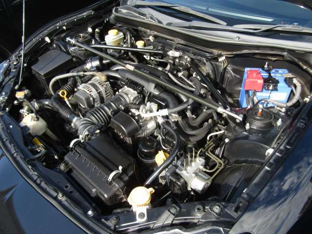 自然吸気らしく高回転まで気持ちよく吹けあがり、環境性能に優れた高効率水平対向エンジンを専用開発。まずはLINEでのお問合せもOKです。