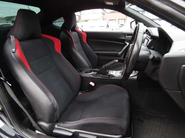 【全車内ルームクリーニング】キレイな状態でお車をご覧いただけます。LINEでのお問合せ、写真添付OKです。