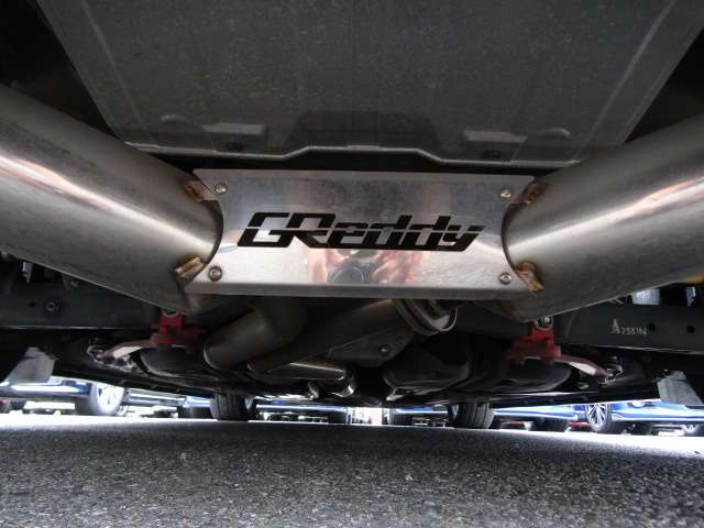下廻りの著しい腐食など有りません。　GReddyマフラー付き！