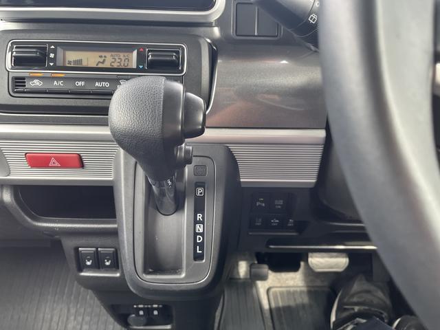 無断変速オートマ（CVT）は滑らかな変速で燃費も良いですよ！