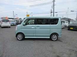 各メーカー提携ディーラー、各オークに加盟、第三者機関加盟店自動車取引協議会会員。　安心したおクルマ選びができます♪