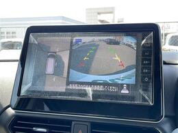 【　アラウンドビューモニター・バックモニター　】真上から見たような映像が流れ、便利かつ大変見やすく安全確認もできます！駐車が苦手な方にもオススメな便利機能です！