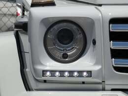 内装は高級感漂うブラックレザーインテリアに先進装備ブラインドスポットアシスト・ディストロニックプラス等豪華装備です！！