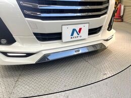 【モデリスタエアロ】人気のモデリスタエアロを装着！クルマの外観がよりスタイリッシュになり、街中で存在感あふれる1台に♪将来買い替える時にもリセールに影響しやすく、価値ある人気の装備です！