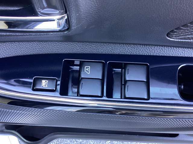 お問い合わせは0436-42-1160まで、お気軽にどうぞ♪千葉日産は水曜日が定休日となりますが、10時から18時まで営業しております。火曜日も連休の場合もございますので、ご留意くださいませ。