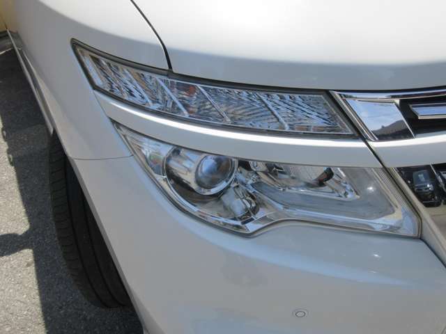 お車の知識がなくても大丈夫です！お車に詳しい専門スタッフが丁寧親切にご説明させていただきますのでお気軽にご質問下さい！