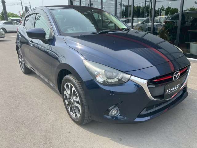 働いているスタッフは、中古車販売に携わってきたスタッフばかりなので車の知識やアドバイスはお任せください。「買ってよかった」「乗って楽しい」と思える一台のご提供をお約束します！