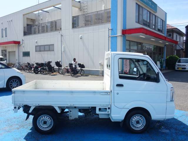 支払総額を表記しておりますが、お住まいの地域によっては登録費用や陸送費用が別途必要となります。お見積り依頼の際にお申し付けください。