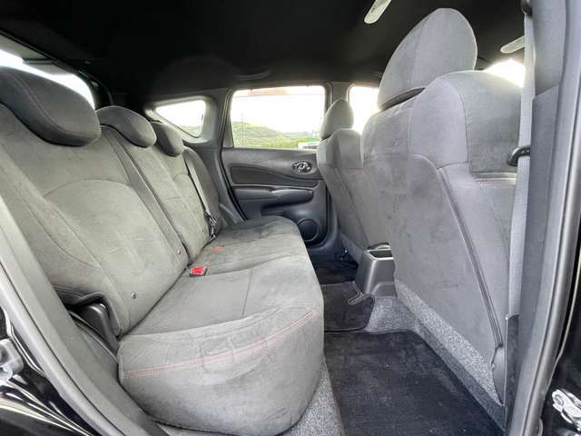 【2列目シート】現車の確認はお電話でも承っております。