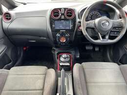 【インパネ全体】全方位で視界が広く、高い目線で運転もしやすいです！