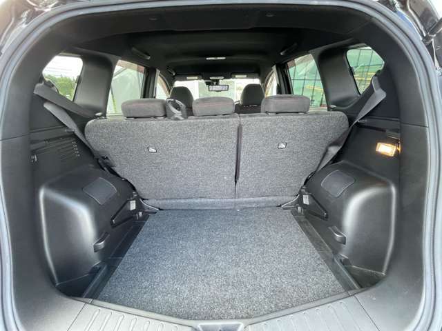 荷台スペース【内装エクステリア】店舗にて現車の確認も頂けますので、お電話で在庫のご確認の上是非ご来店くださいませ！！！【跳ね上げ式/埋め込み式】でスペース確保ができますね！！