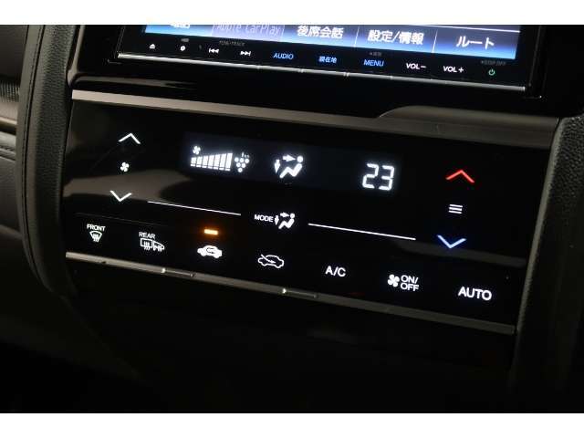 オートエアコンタイプなので細かい操作なしで快適温度に調整してくれます。季節の変わり目のわずらわしさはありませんね♪