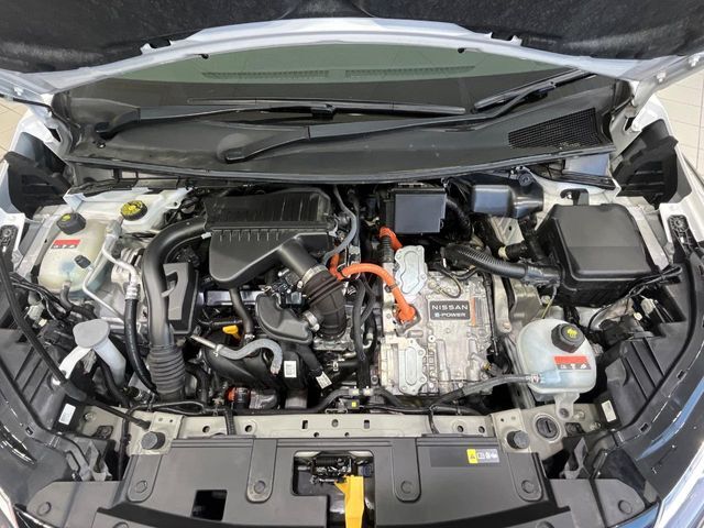 親切・丁寧な専門メカニックスタッフが応対！・車検・点検整備・事故等の修理などアフターサービスも安心。お車のカスタマイズもネクステージのサービススタッフまでご相談ください！