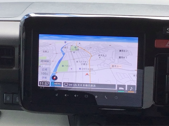 スズキコネクト対応通信　9インチナビスマートフォン連携機能付き　Bluetoothオーディオ　TV視聴可能