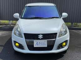 ヘッドライトはモチロンHID標準装備です！フォグもLEDです！