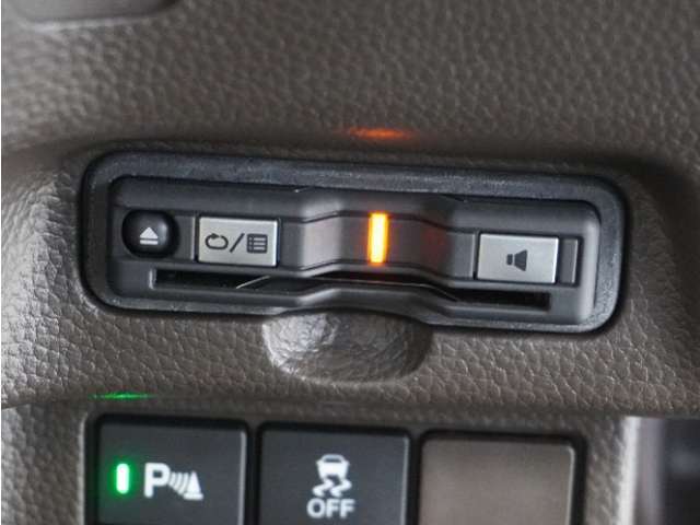 【ETC車載器】高速道路のご利用時にとても便利なETC車載器。セットアップ(費用別途)後にお渡ししとなります。